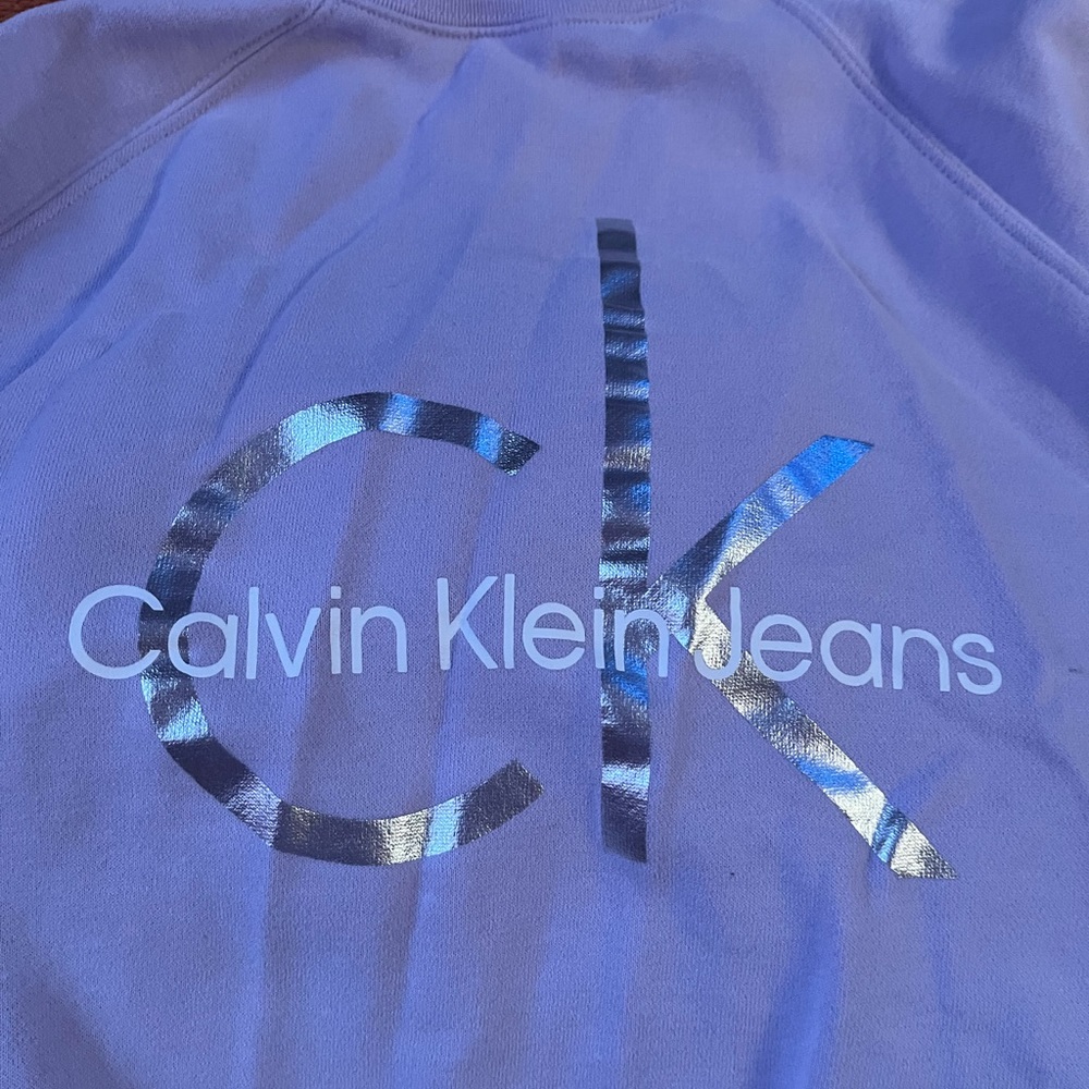 Calvin Klein Pullover Size Small. - image 2